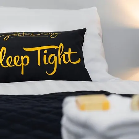 The Clifford Gathering - Sleeps Up To 10 *