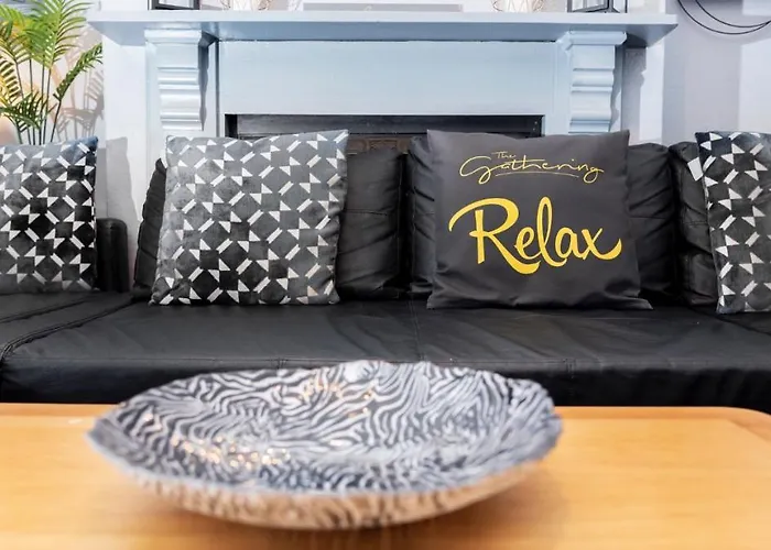 The Clifford Gathering - Sleeps Up To 10 York