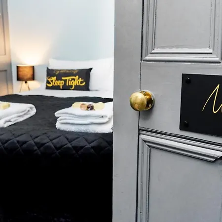 公寓 The Clifford Gathering - Sleeps Up To 10 约克