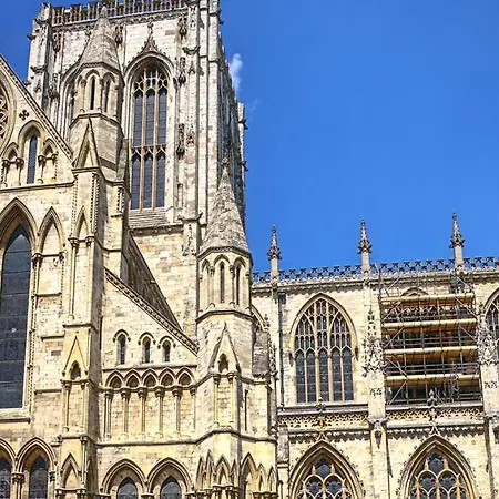 The Clifford Gathering - Sleeps Up To 10 Appartement York