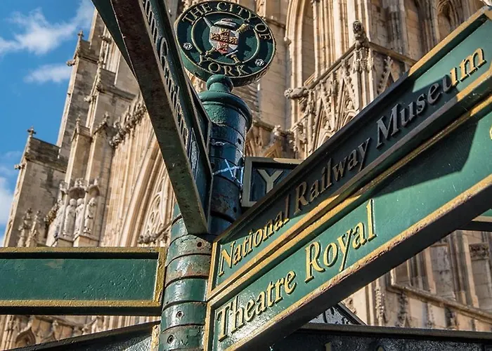 The Clifford Gathering - Sleeps Up To 10 Appartamento *